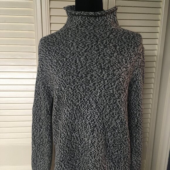 J. Crew black & white size small sweater - Picture 1 of 6